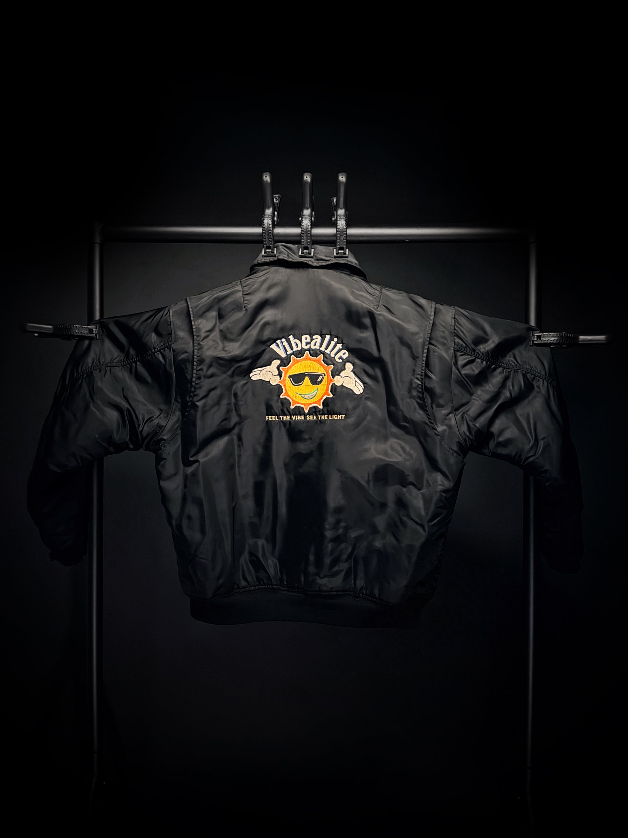 Vibealite_Bomber Jacket (XL)